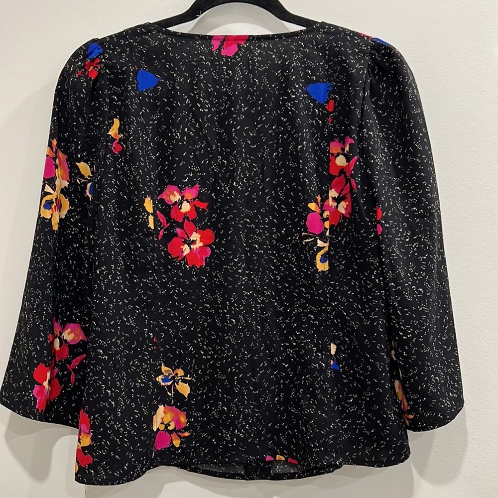 BP button down blouse - Picture 2 of 4
